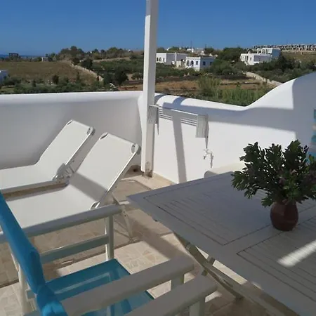 Afroditi & 3* Logaras