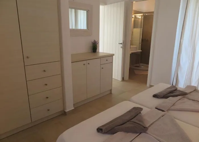 Afroditi & شقة فندقية لوغاراس