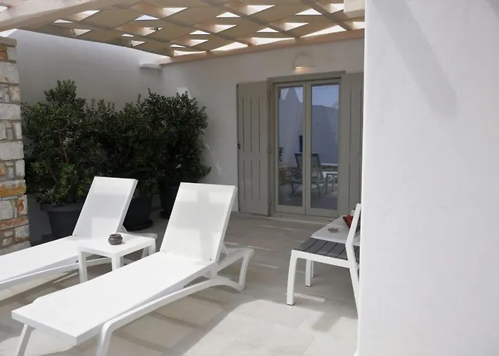 Afroditi & 3* لوغاراس