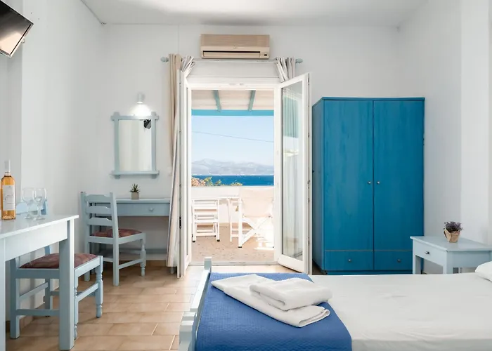 Afroditi & 3* لوغاراس