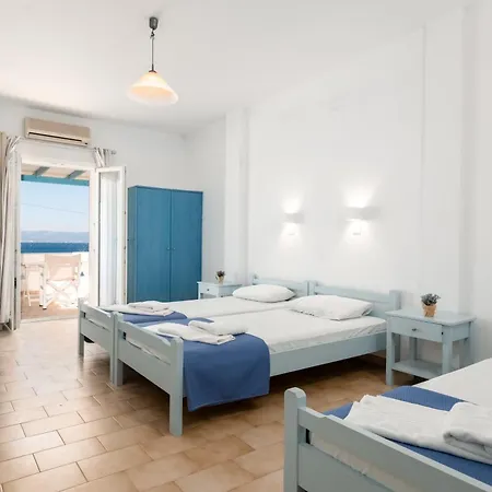 Afroditi & 3* Logaras