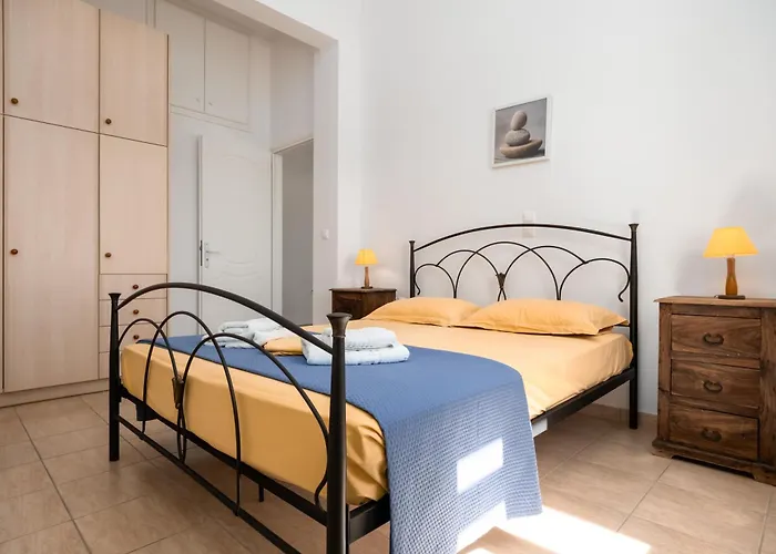 Aparthotel Afroditi &